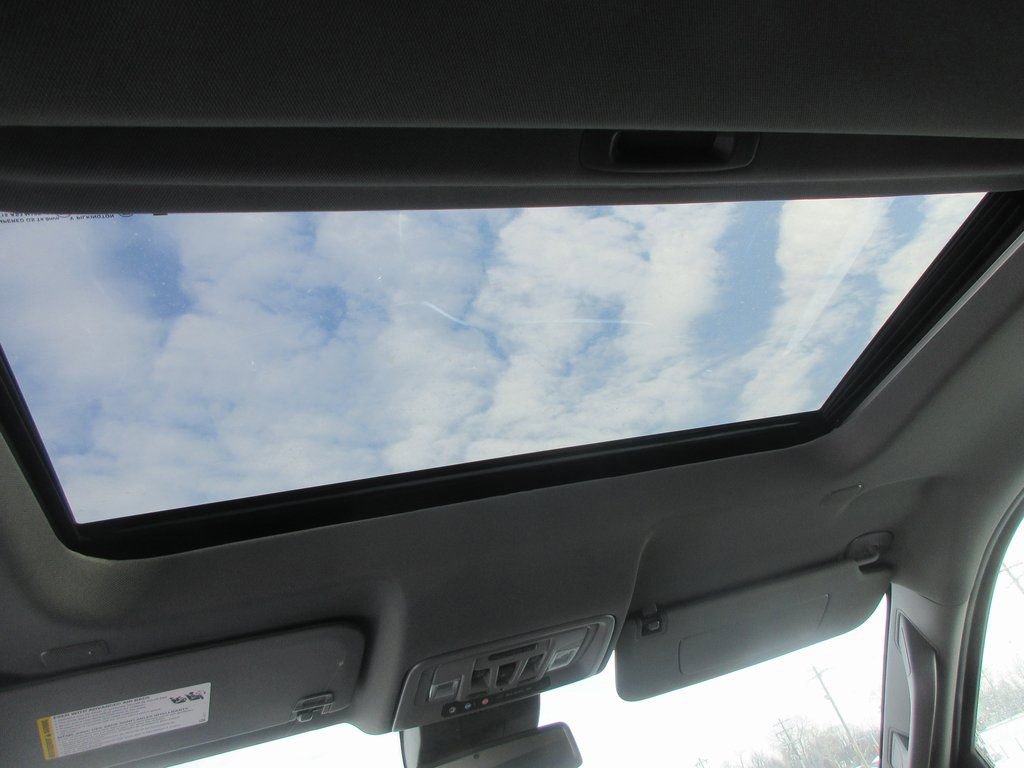 New 2026 GMC Sierra 1500 SLT w/ SLT Premium Plus Package image 15