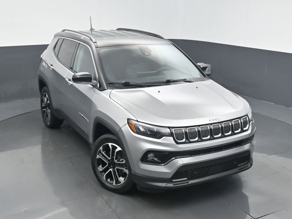 Used 2022 Jeep Compass Limited image 35