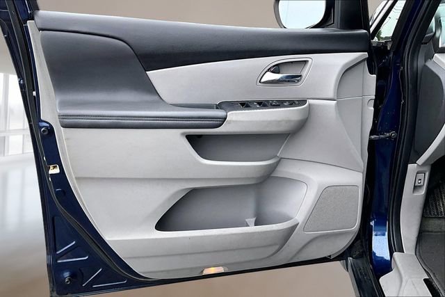 Used 2015 Honda Odyssey EX-L image 17