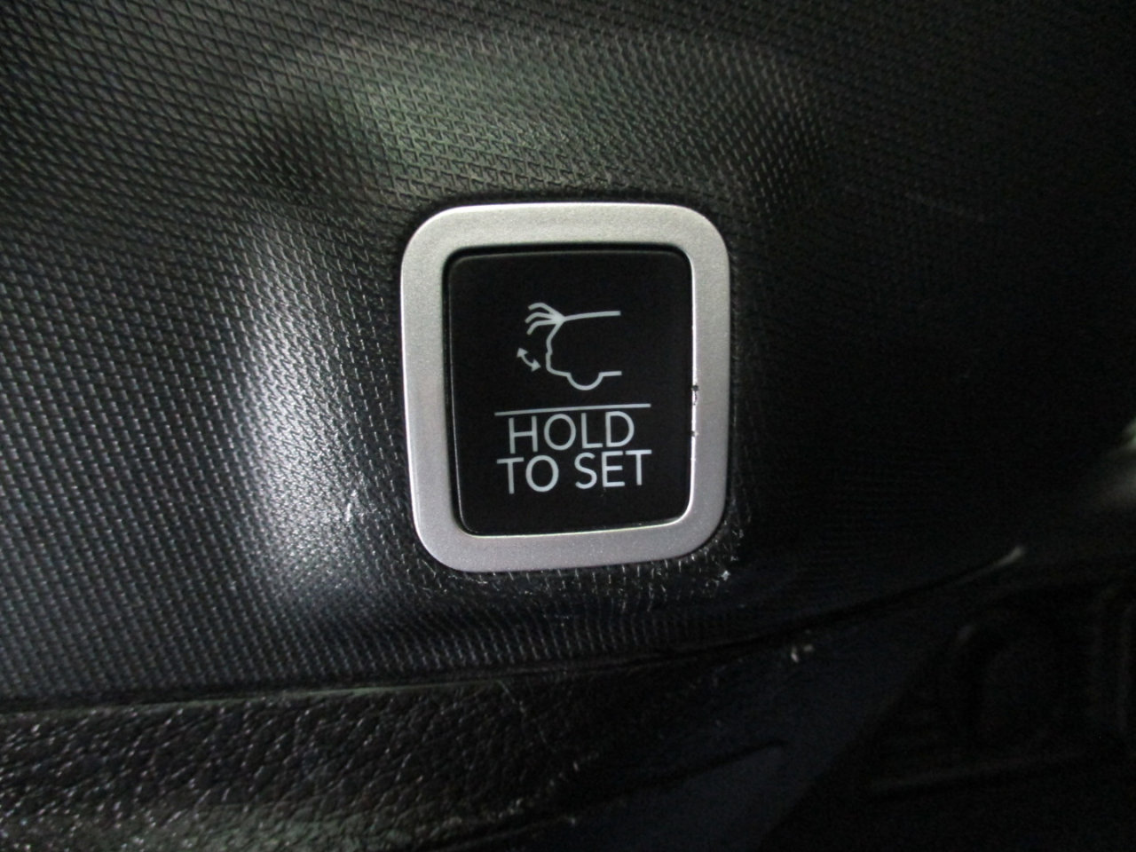 Used 2022 Jeep Grand Cherokee Altitude image 14