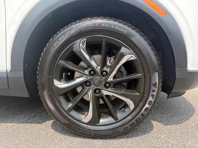 Used 2020 Buick Encore GX Essence w/ Experience Buick Package FWD image 16