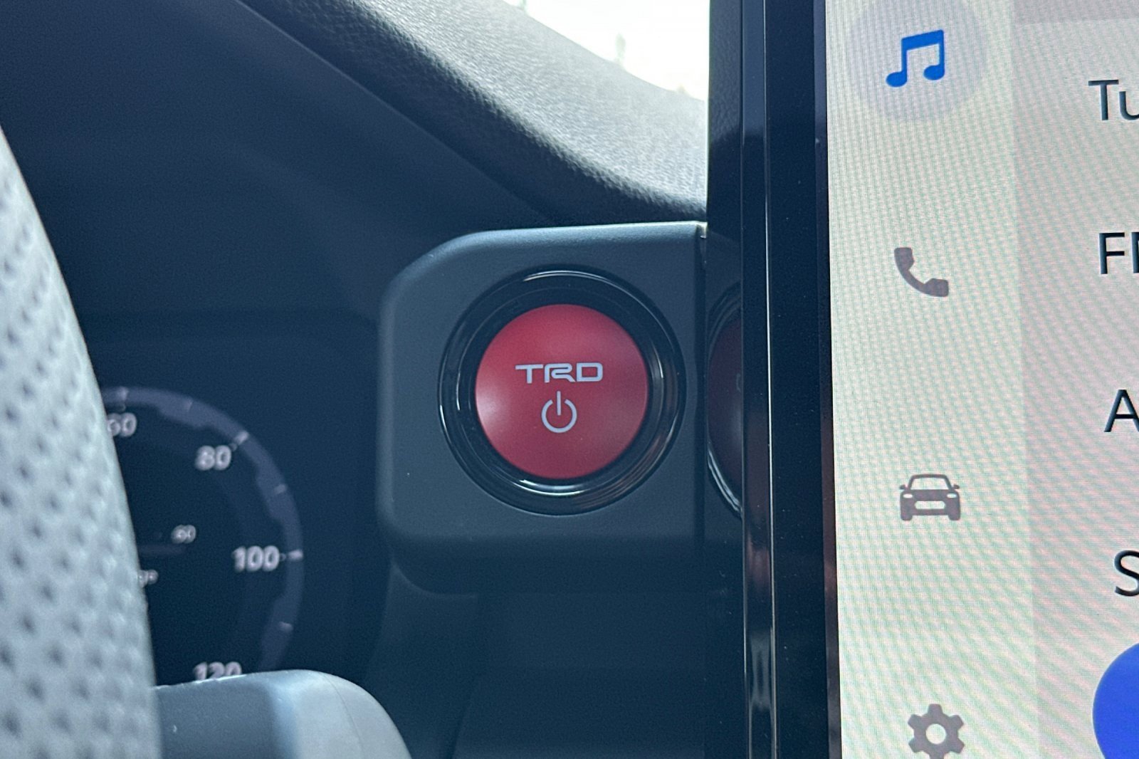 New 2025 Toyota Tacoma TRD Off-Road image 21