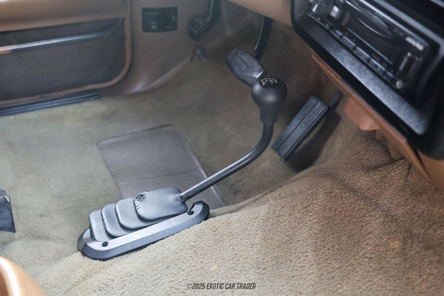 Used 1990 Ford Bronco Custom image 43