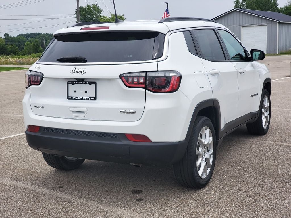 Used 2023 Jeep Compass Latitude AWD/4WD image 4