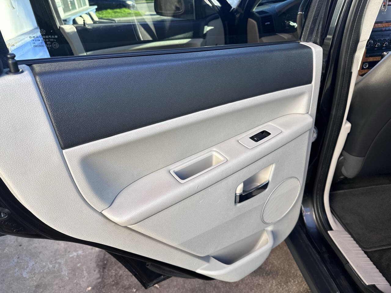 Used 2009 Jeep Grand Cherokee Limited image 20