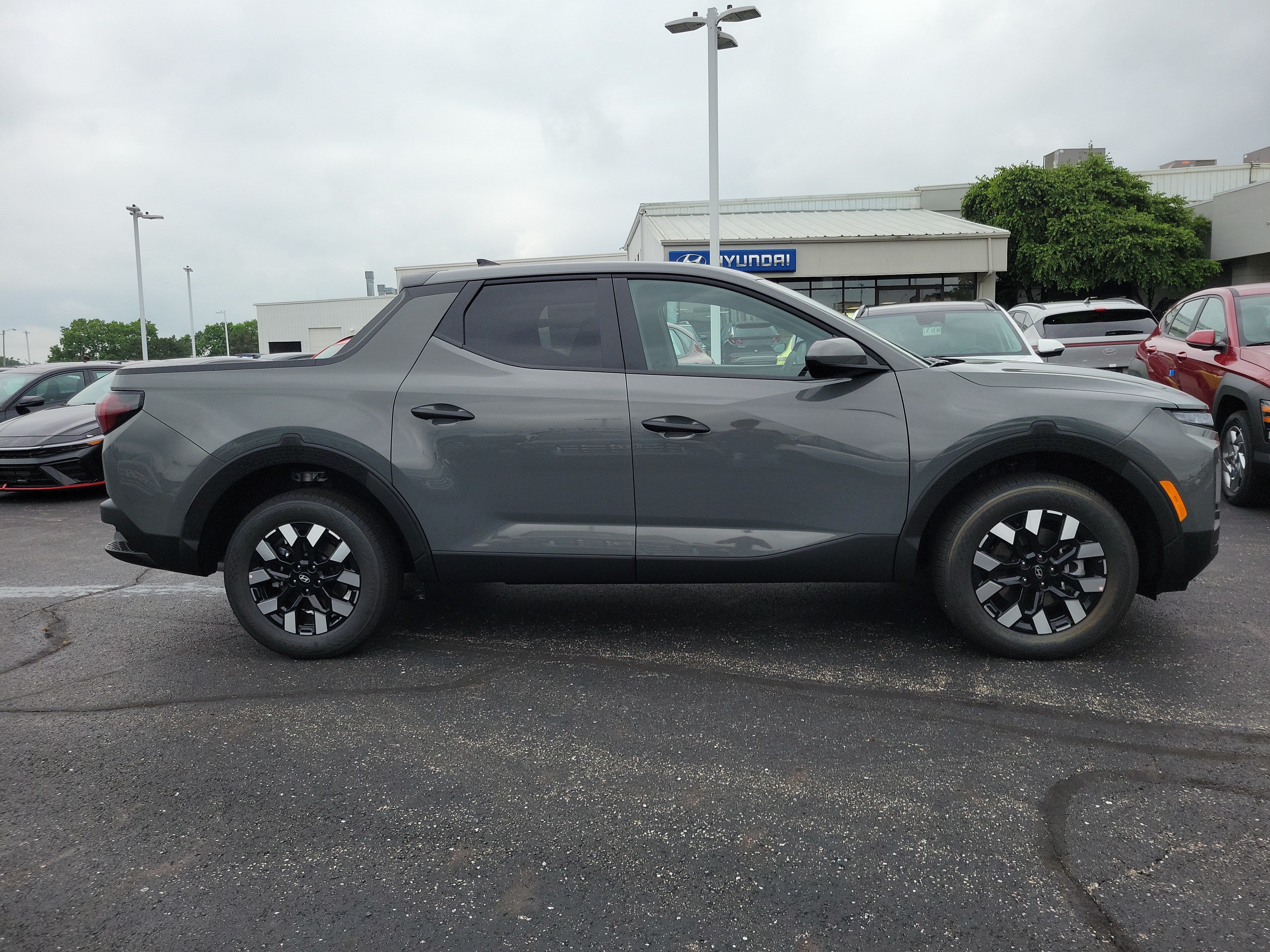New 2026 Hyundai Santa Cruz SE AWD/4WD image 3