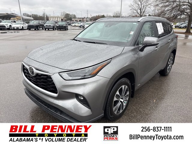 Used 2025 Toyota Highlander XLE