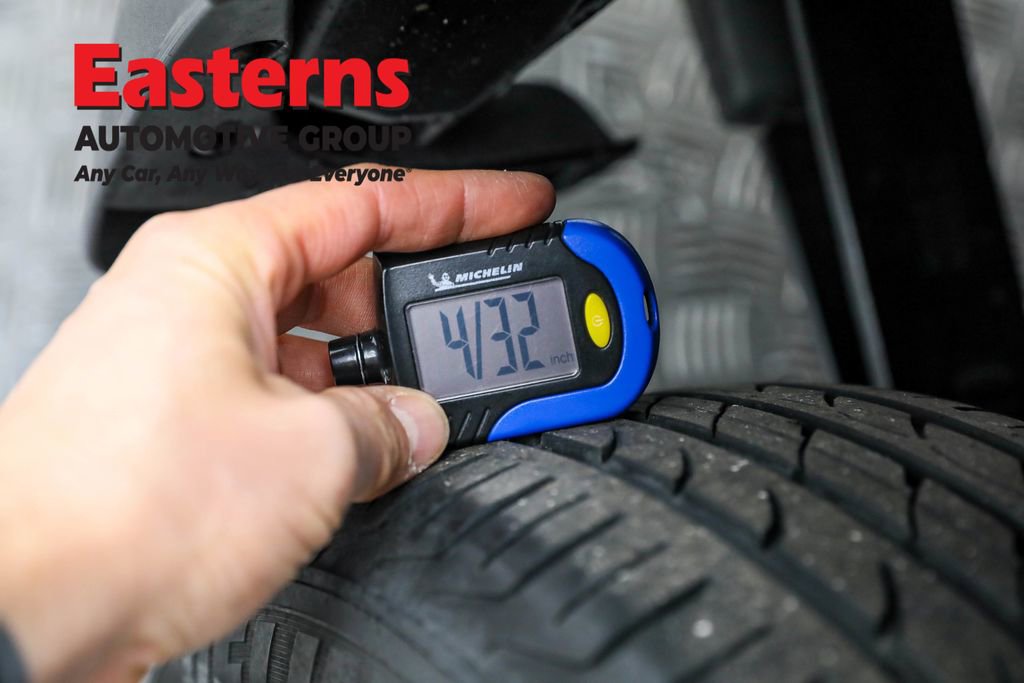 Used 2020 Nissan NV200 S image 28