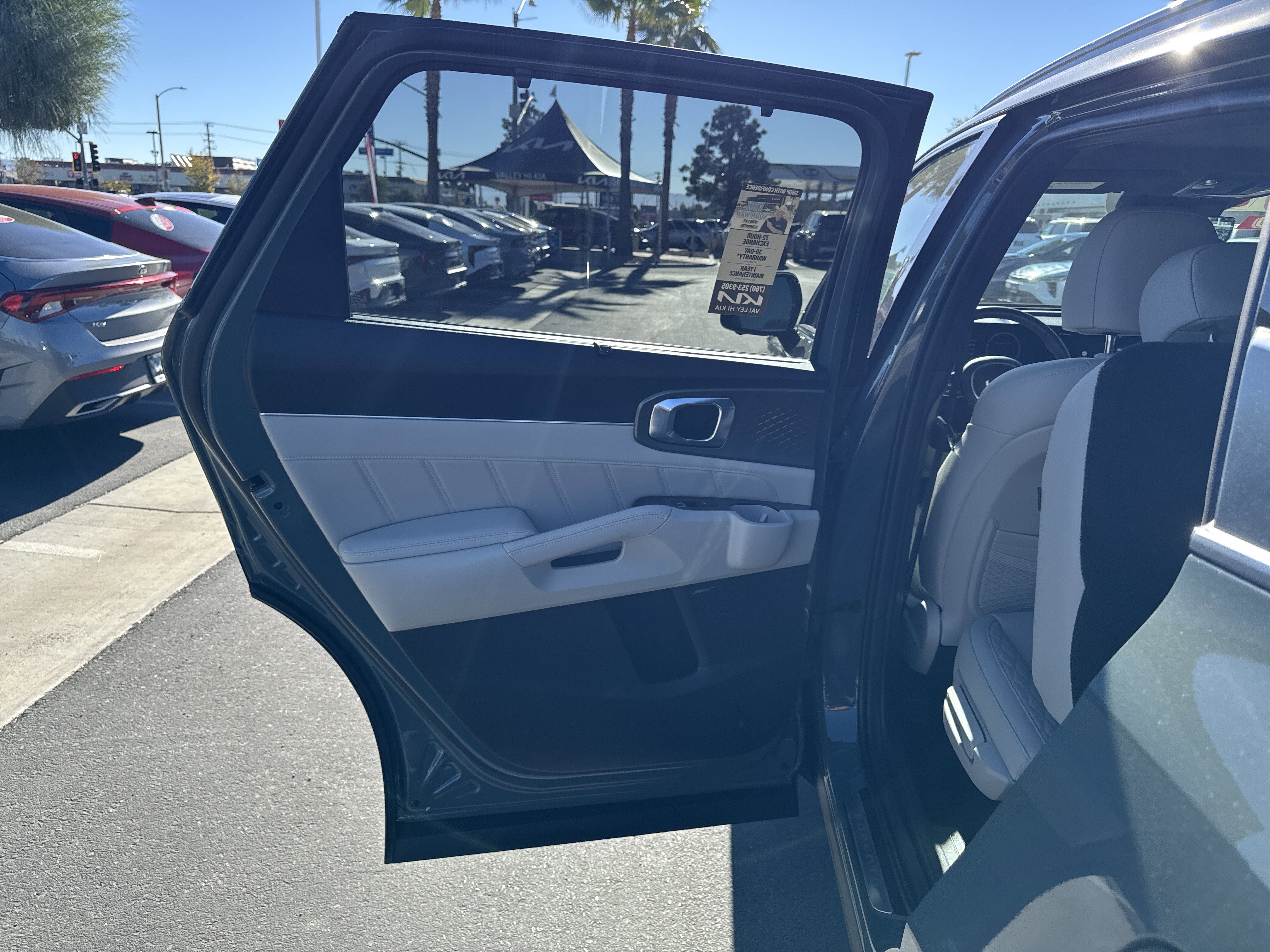 Certified 2025 Kia Sorento SX Prestige image 17