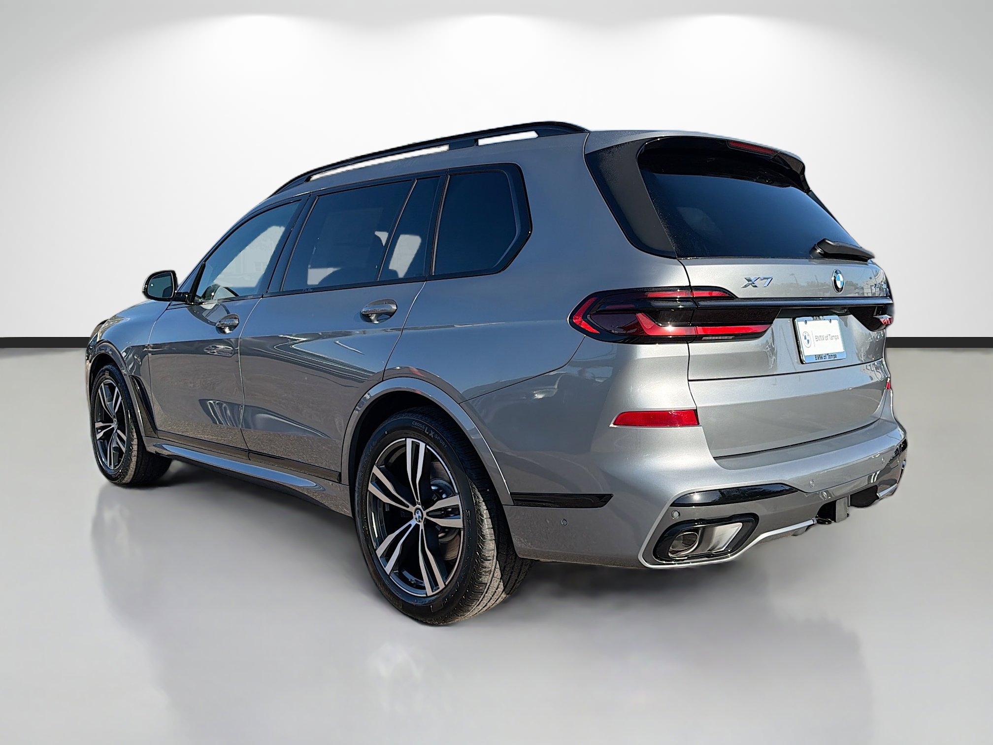 New 2026 BMW X7 xDrive40i w/ M Sport Package image 5
