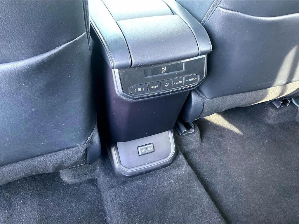 Certified 2026 Toyota Highlander XLE AWD/4WD image 29