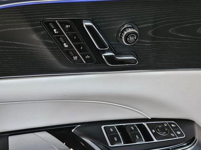 Certified 2024 Cadillac Lyriq Luxury image 22