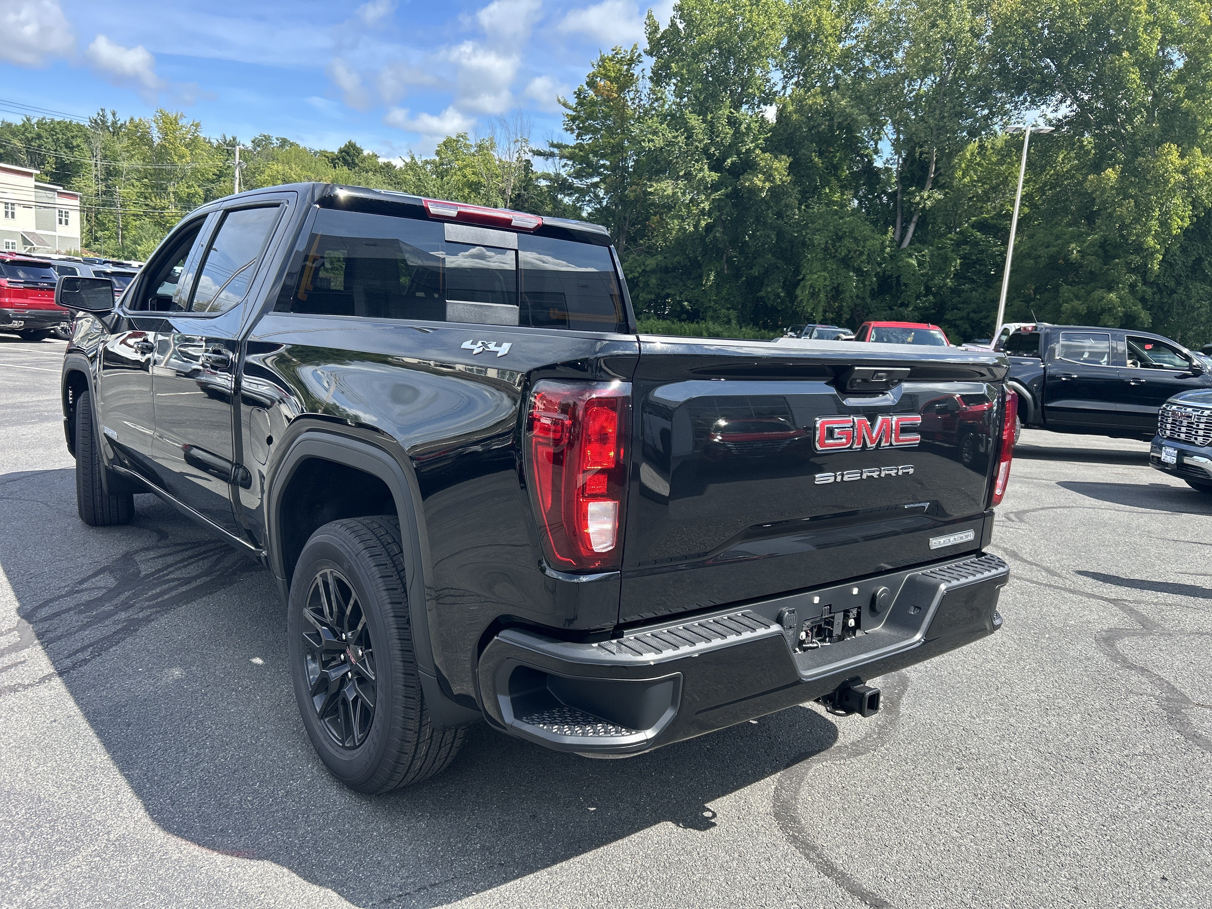 New 2026 GMC Sierra 1500 Elevation w/ Preferred Package AWD/4WD image 9