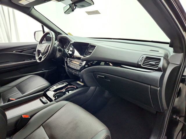 Used 2022 Honda Pilot Black Edition image 13