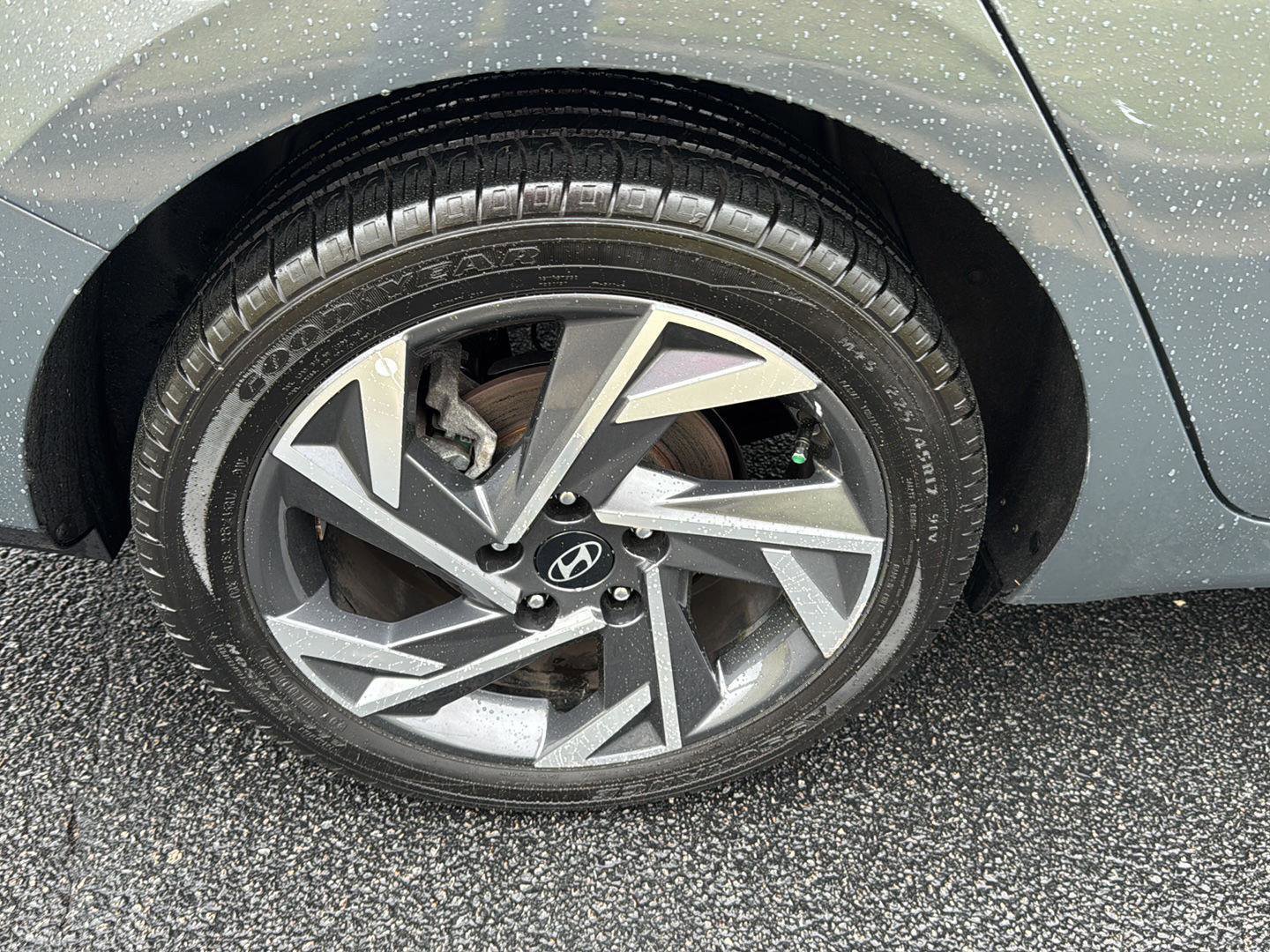 Used 2024 Hyundai Elantra Limited image 34