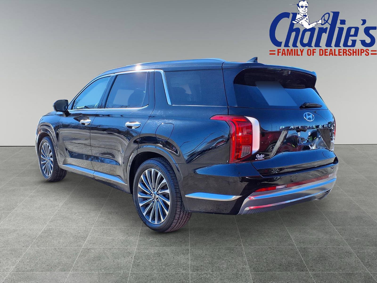 Used 2024 Hyundai Palisade Calligraphy image 5