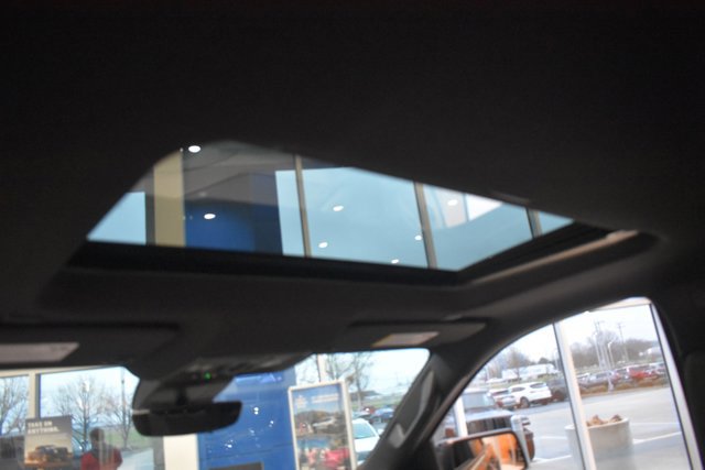 New 2026 Chevrolet Silverado 1500 ZR2 w/ LPO, Dark Essentials Package image 20