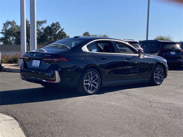 Certified 2025 BMW i5 eDrive40i w/ Premium Package image 7