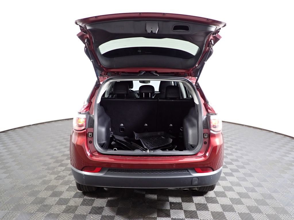 Used 2022 Jeep Compass Limited image 10