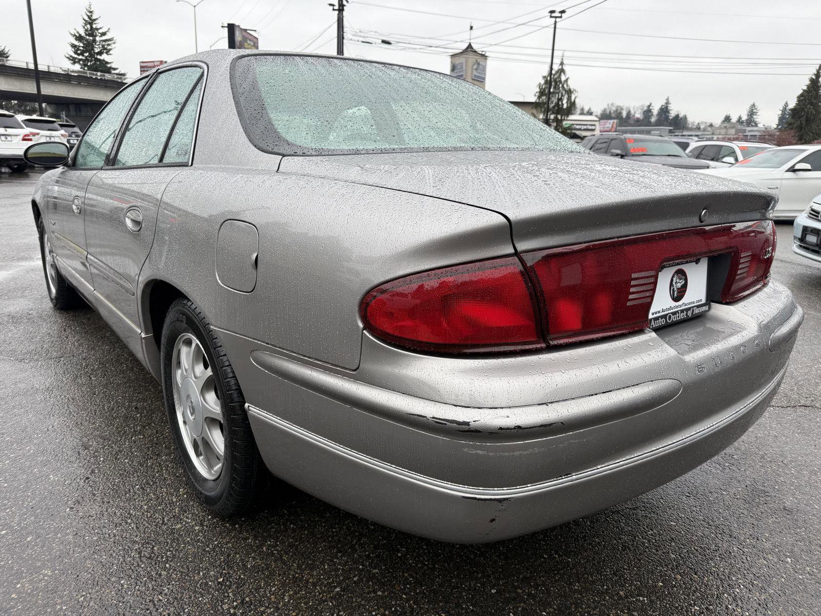 Used 1999 Buick Regal LS w/ Gran Touring Pkg image 9