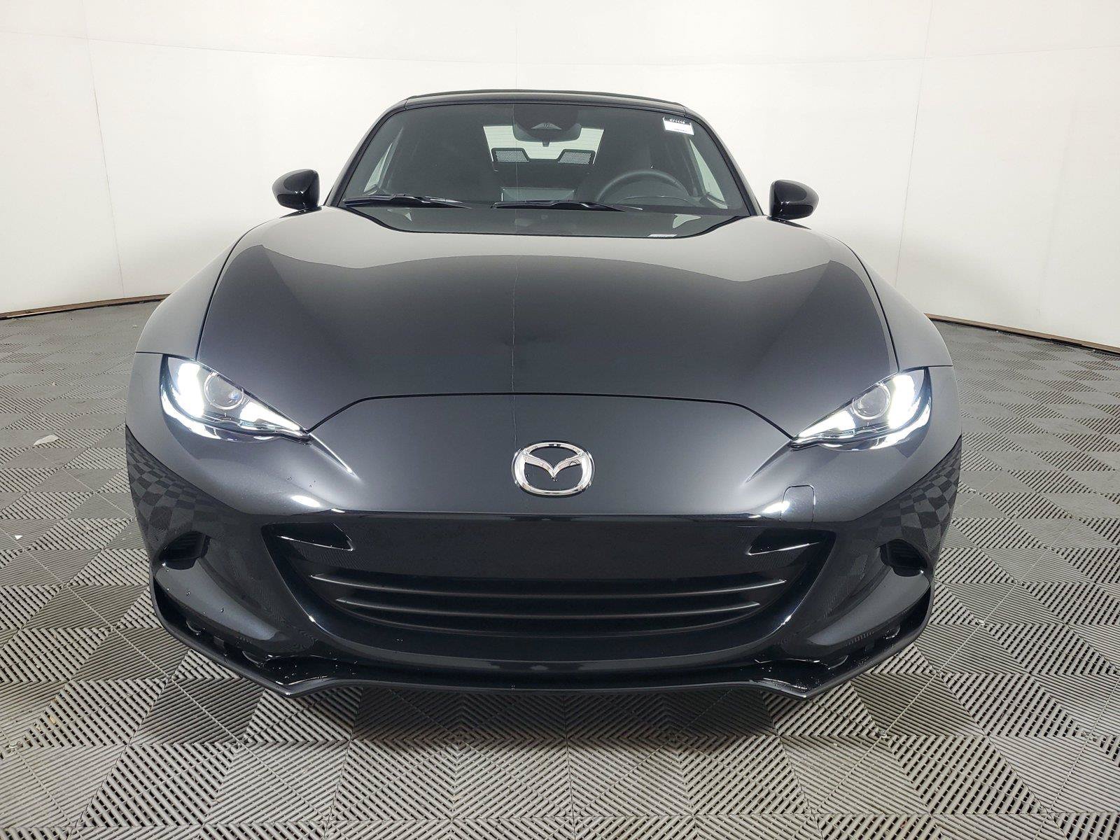 New 2026 MAZDA MX-5 Miata Club w/ Interior Package RWD image 2