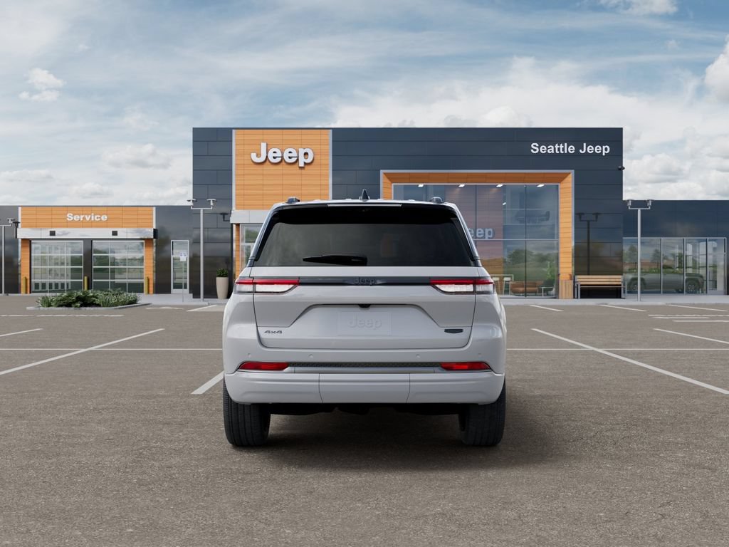 New 2026 Jeep Grand Cherokee Summit w/ Obsidian Package AWD/4WD image 8