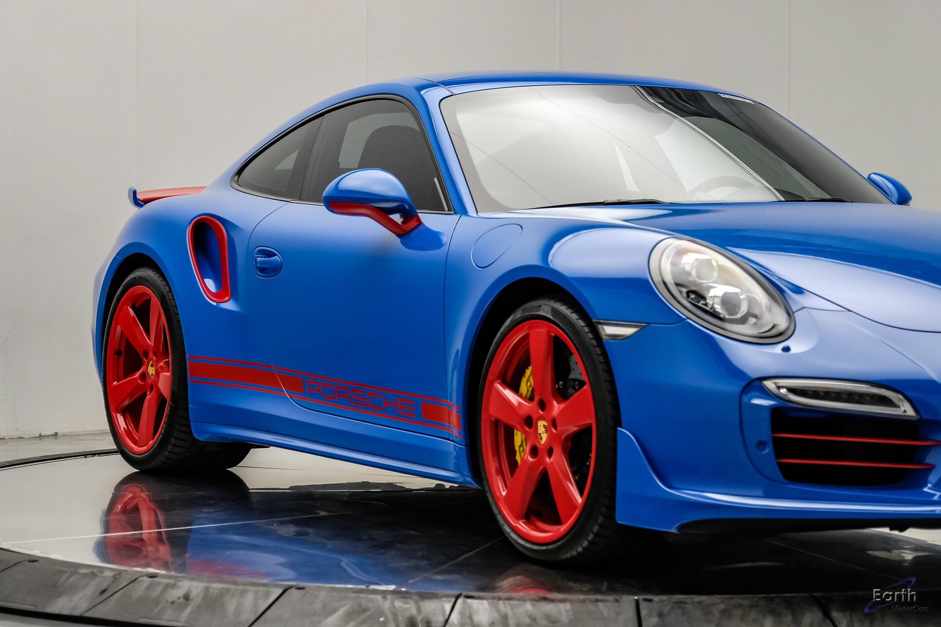 Used 2016 Porsche 911 Turbo S AWD/4WD image 32