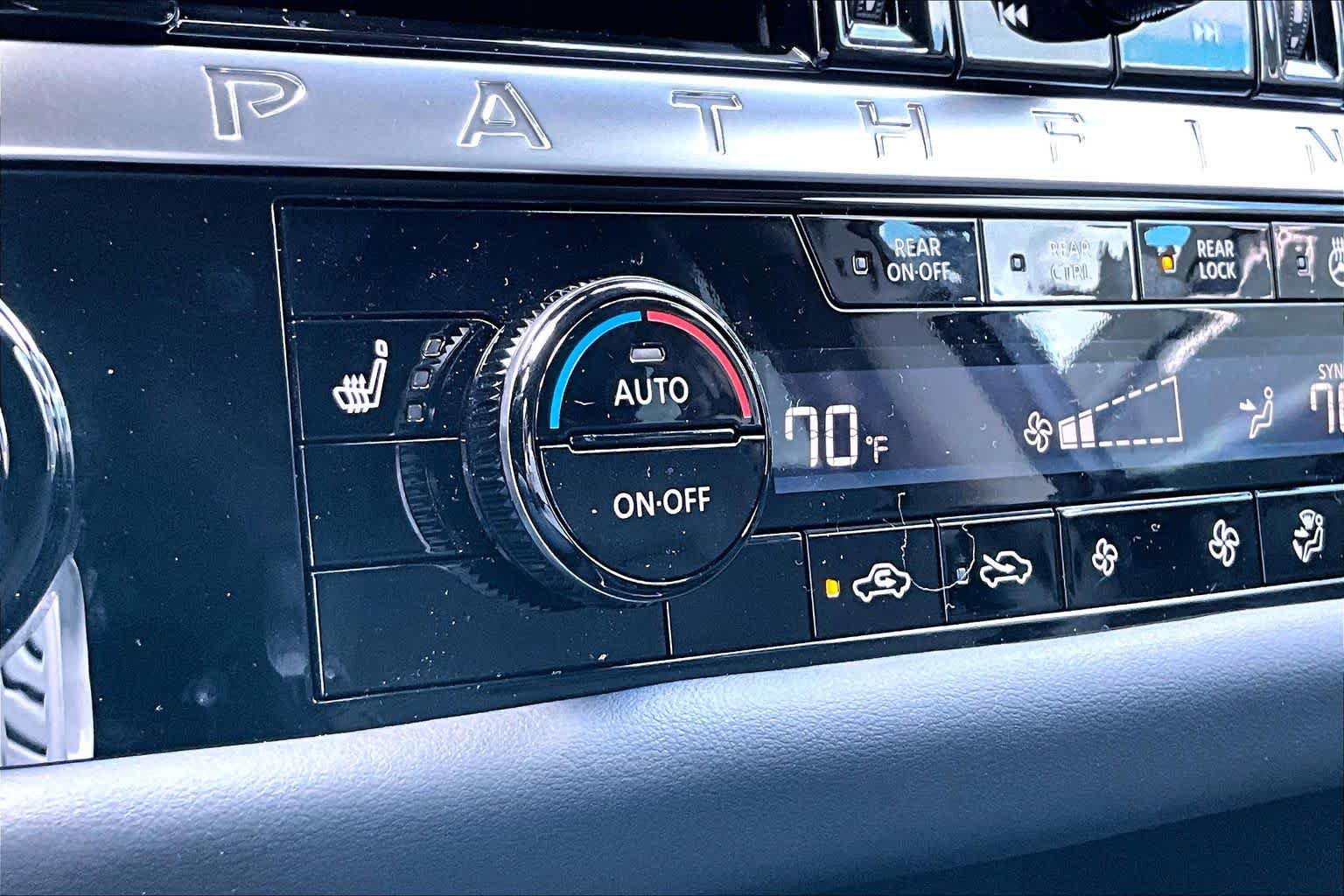 New 2026 Nissan Pathfinder SL FWD image 18
