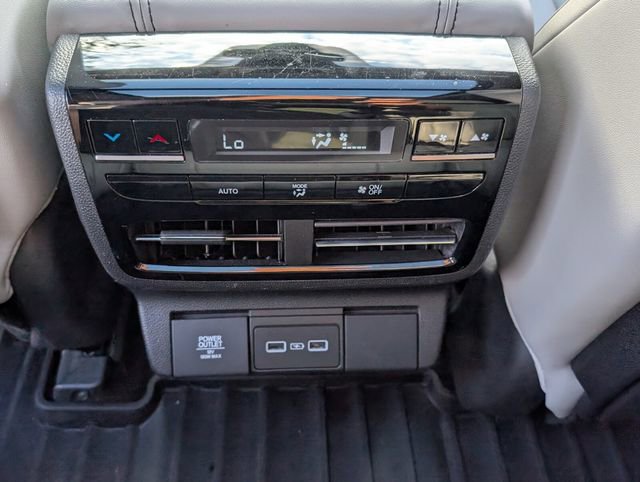 Certified 2023 Acura MDX FWD w/ Technology Package image 15