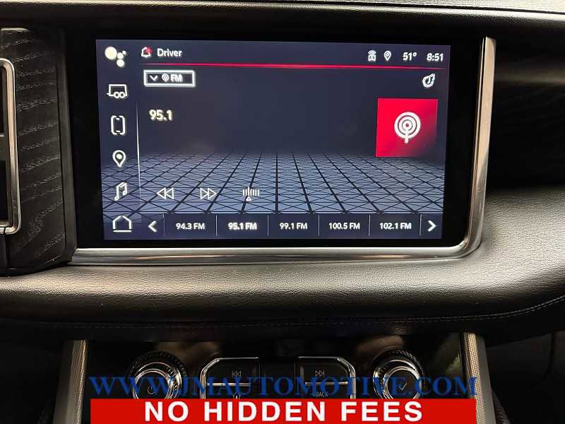 Used 2022 GMC Yukon XL Denali w/ Denali Premium Package image 27