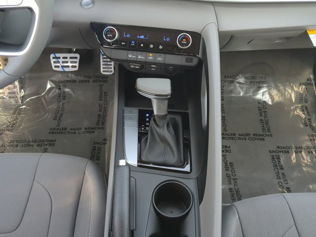New 2026 Hyundai Elantra Sport FWD image 18
