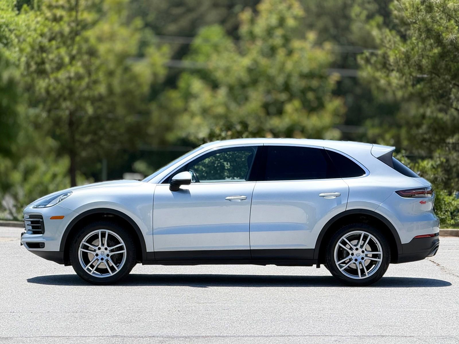 Used 2020 Porsche Cayenne AWD/4WD image 9