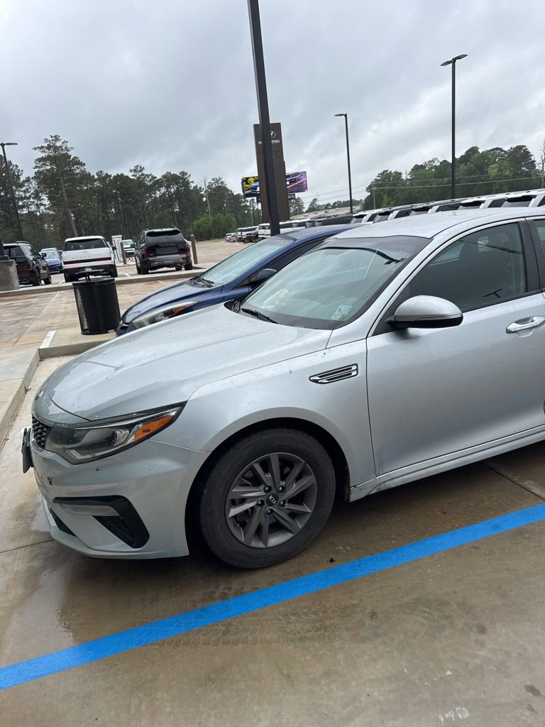 Used 2020 Kia Optima LX image 1