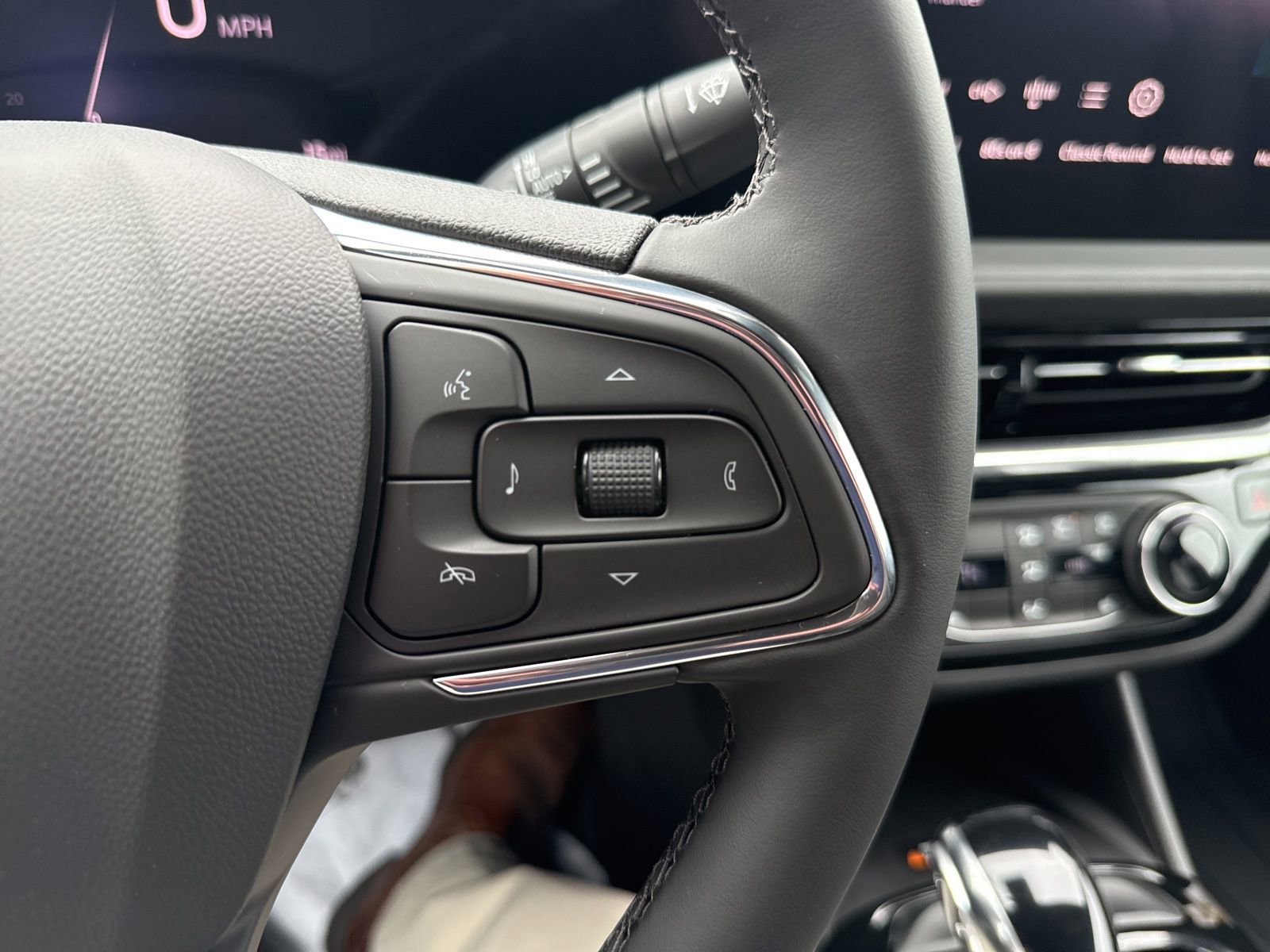 New 2026 Buick Envista Sport Touring w/ Convenience I Package FWD image 29