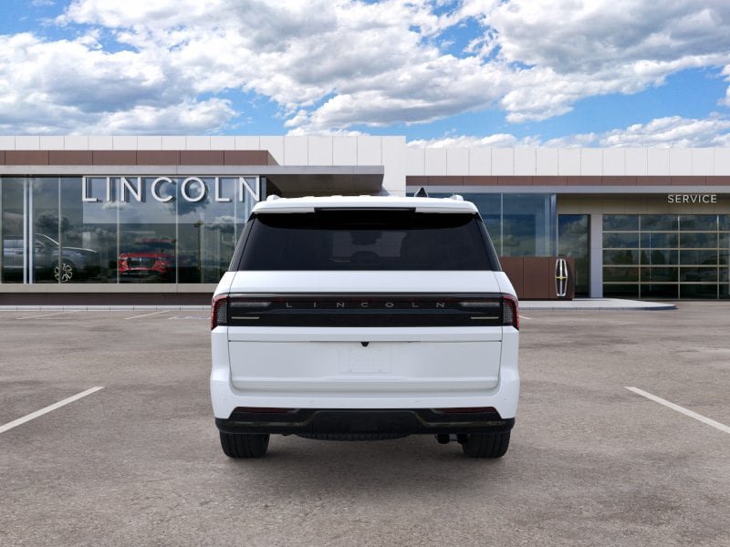 New 2026 Lincoln Navigator Premiere AWD/4WD image 28