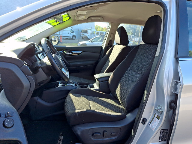 Used 2022 Nissan Rogue Sport SV AWD/4WD image 14