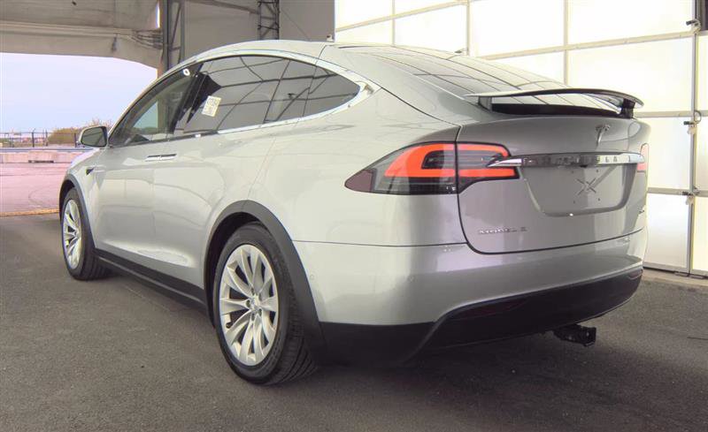 Used 2018 Tesla Model X 75D AWD/4WD image 9
