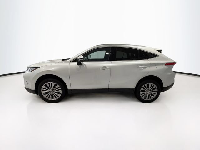 Certified 2023 Toyota Venza XLE AWD/4WD image 4