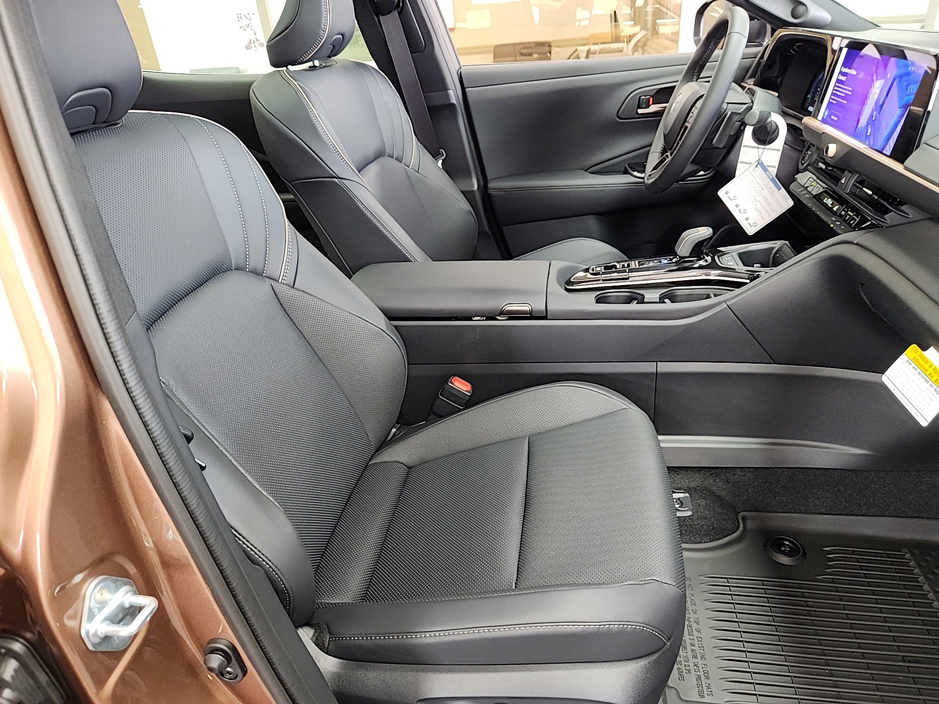 New 2026 Toyota Crown Platinum AWD/4WD image 31