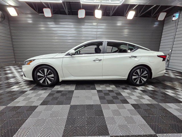 Used 2022 Nissan Altima 2.5 SV w/ SV Premium Package FWD image 8