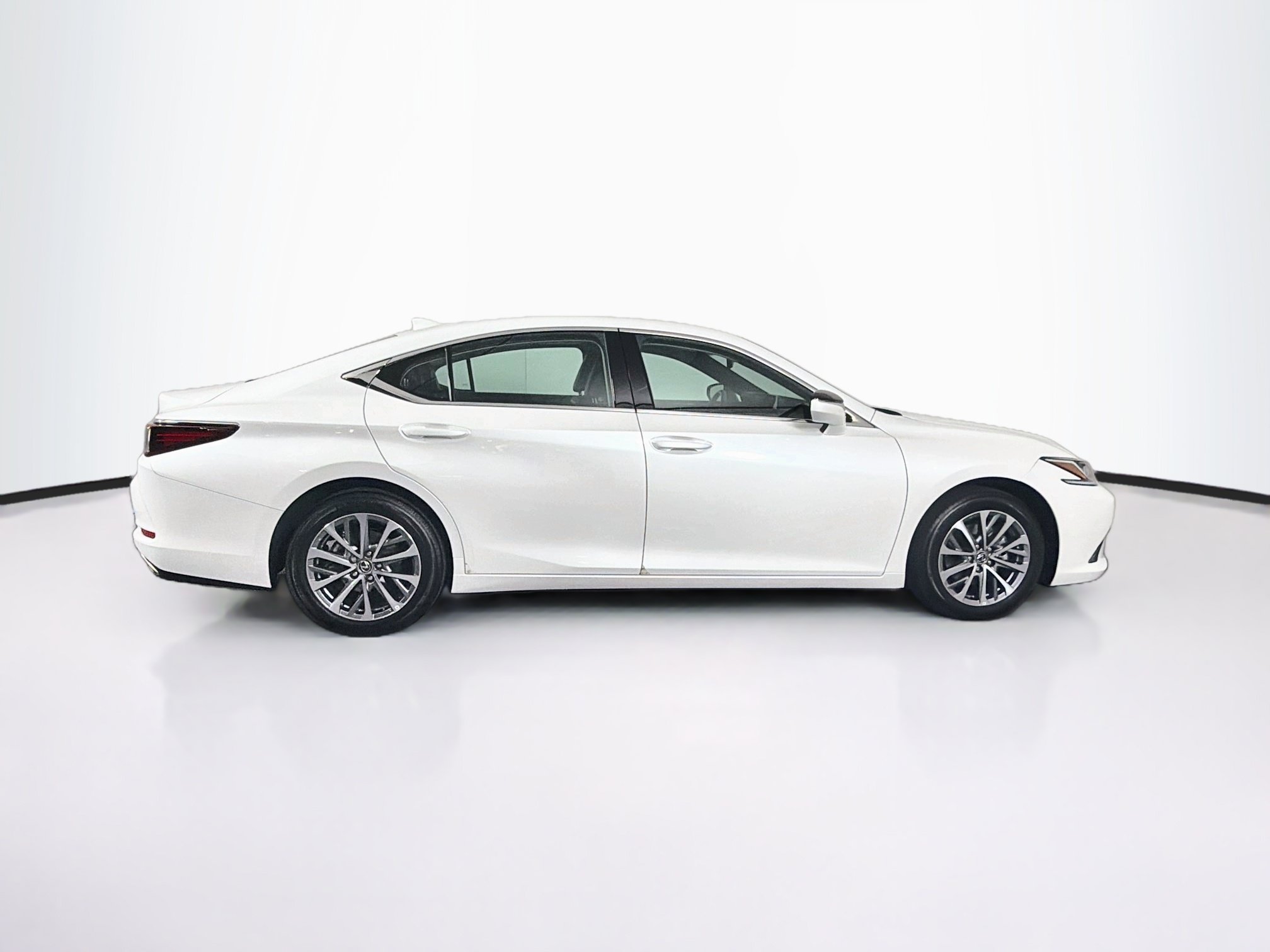 Used 2024 Lexus ES 350 w/ Accessory Package (Z1) FWD image 10