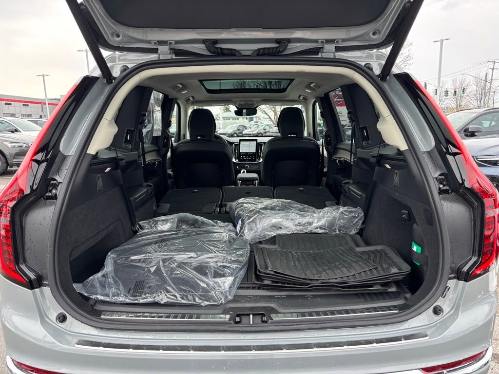 Certified 2026 Volvo XC90 B6 Plus w/ Protection Package Premier image 29