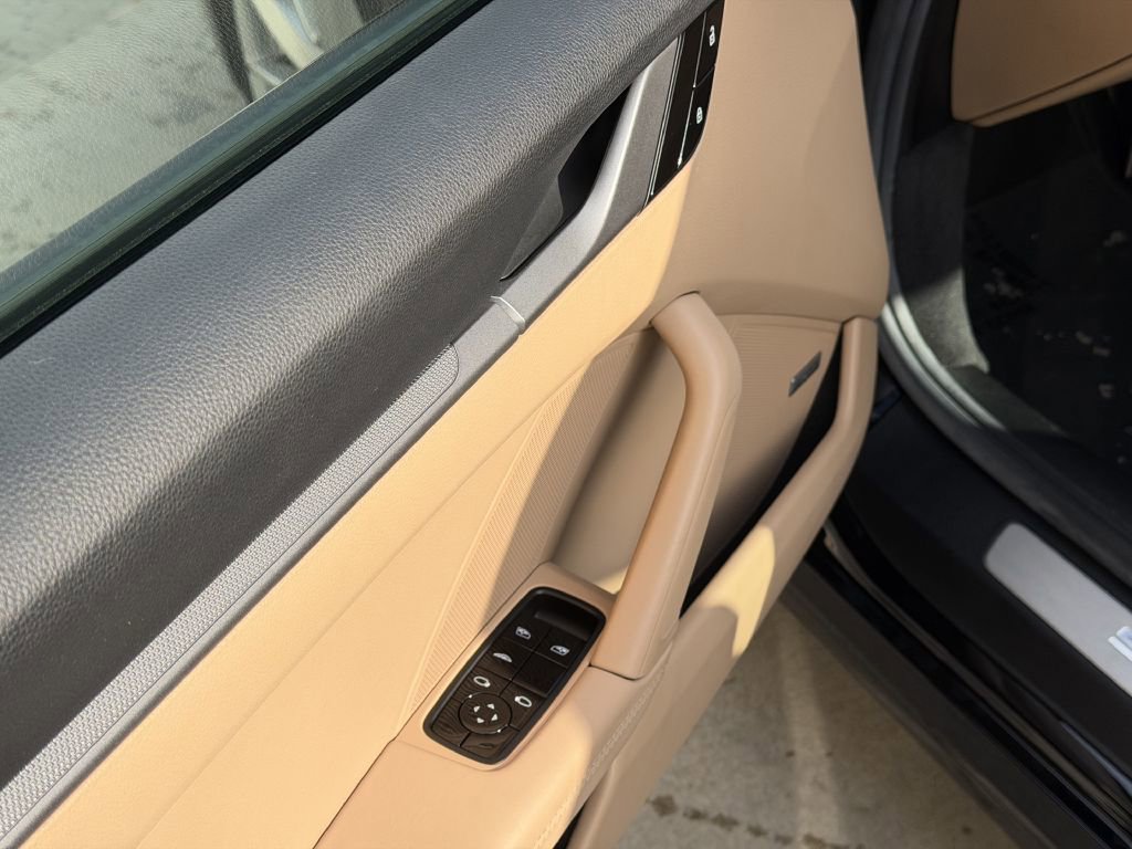 Used 2020 Porsche 911 Carrera image 23