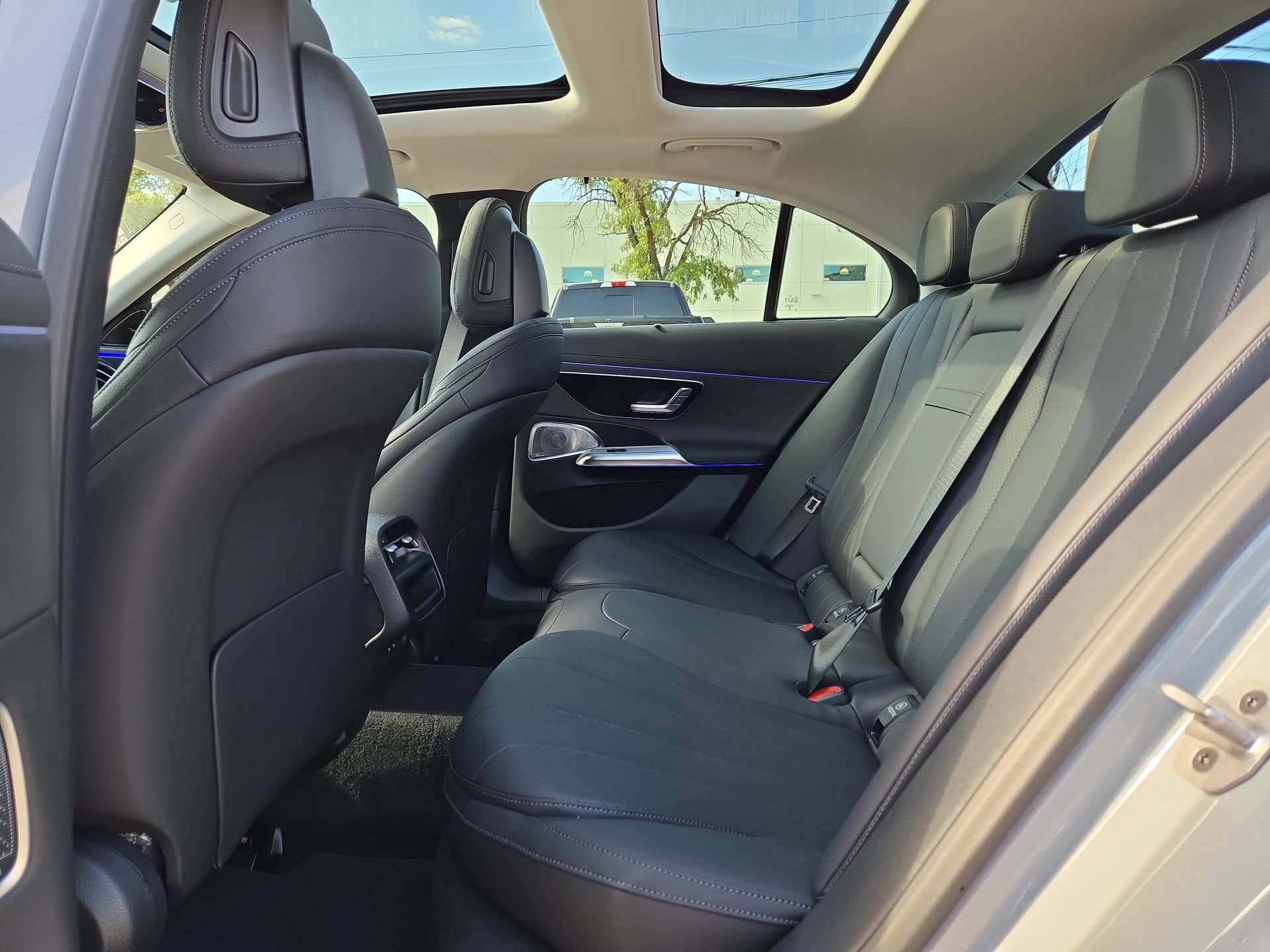 New 2026 Mercedes-Benz E 450 4MATIC Sedan image 13