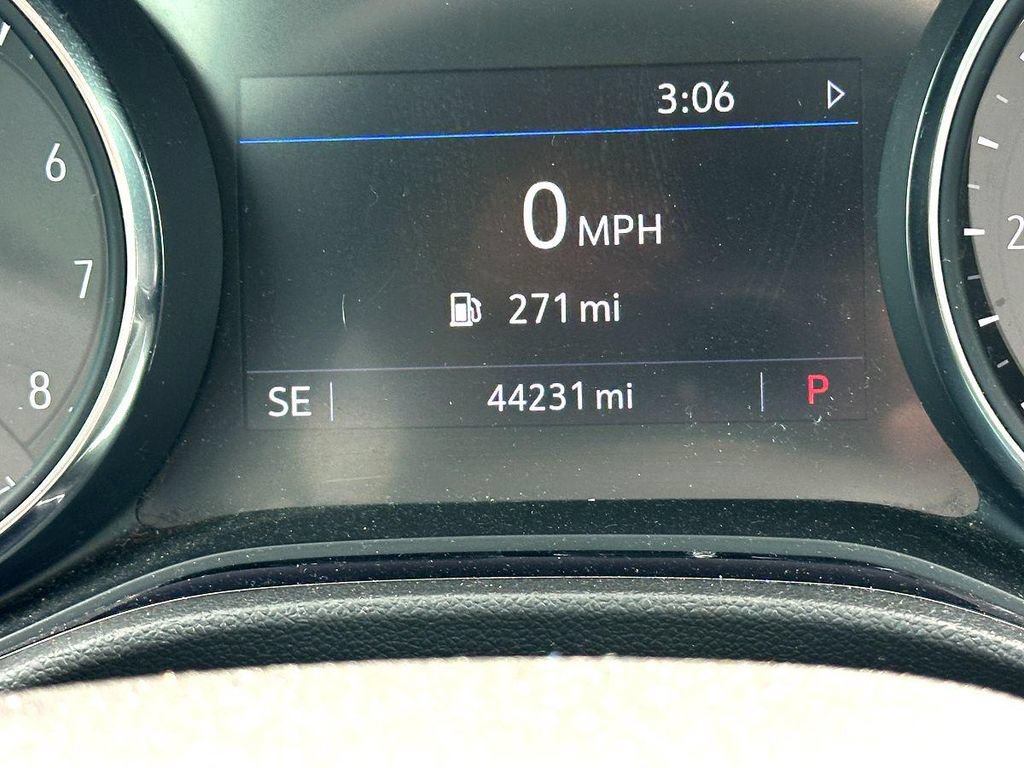 Used 2021 Buick Encore GX Preferred FWD image 26