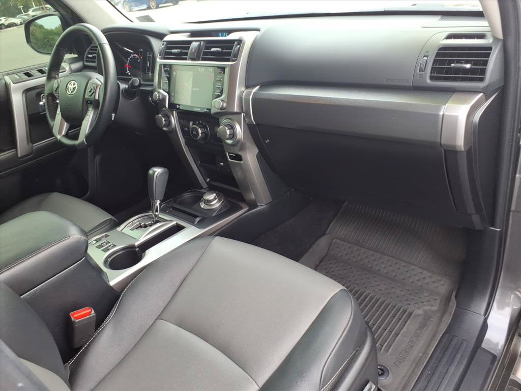 Used 2023 Toyota 4Runner SR5 Premium w/ Moonroof Package AWD/4WD image 19