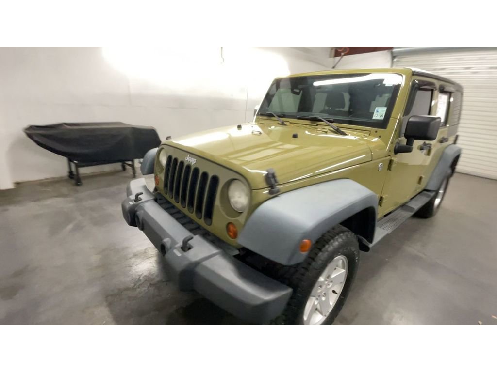 Used 2013 Jeep Wrangler Unlimited Sport image 4
