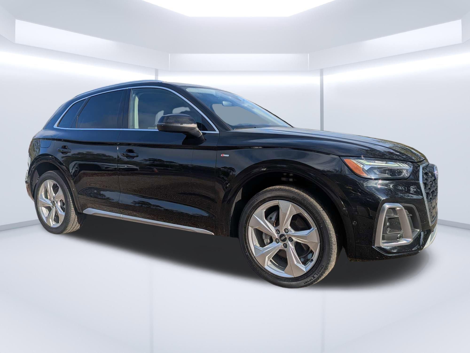 Used 2023 Audi Q5 2.0T Prestige w/ Prestige Package