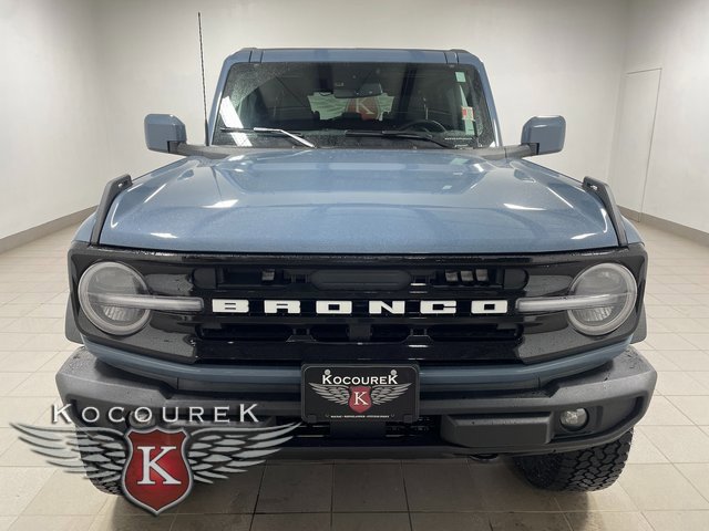 New 2025 Ford Bronco Outer Banks w/ Sasquatch Package image 2