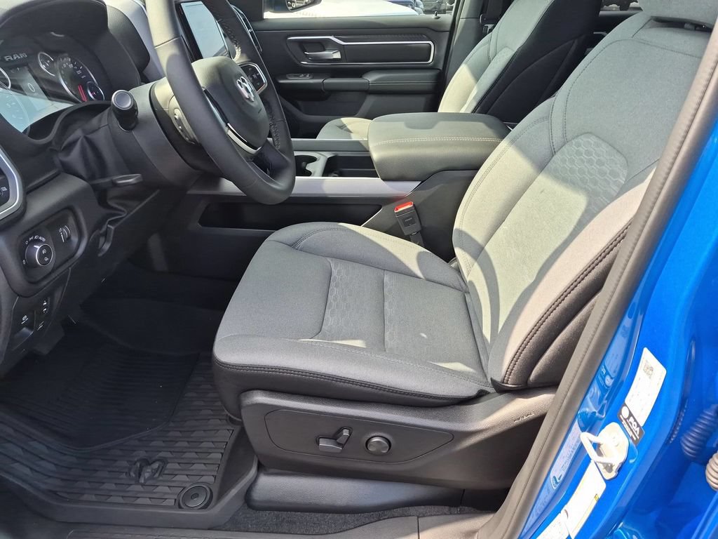 New 2026 RAM 1500 Big Horn AWD/4WD image 12